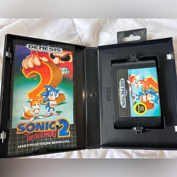 Sonic 2 The Hedgehog SEGA Genesis 1992 game cartridge - Picture 3 of 6